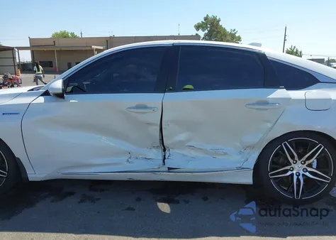 2021 Honda Accord Hybrid Touring из США, поврежденный, VIN 1HGCV3F98MA009665